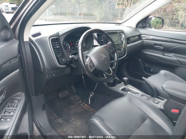 JA4AD3A38GZ012139 Mitsubishi Outlander Sel