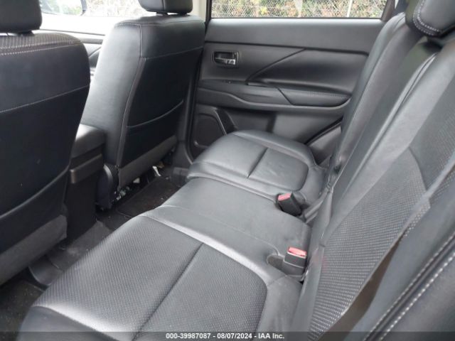 JA4AD3A38GZ012139 Mitsubishi Outlander Sel