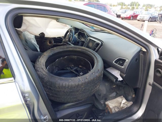 1C3CCCEG1FN556927 Chrysler 200 C