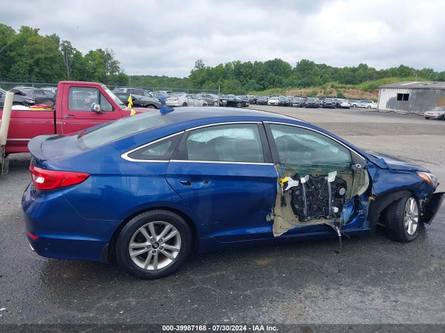 Hyundai SONATA ECO 2017 5NPE24AA9HH528214 Image 14
