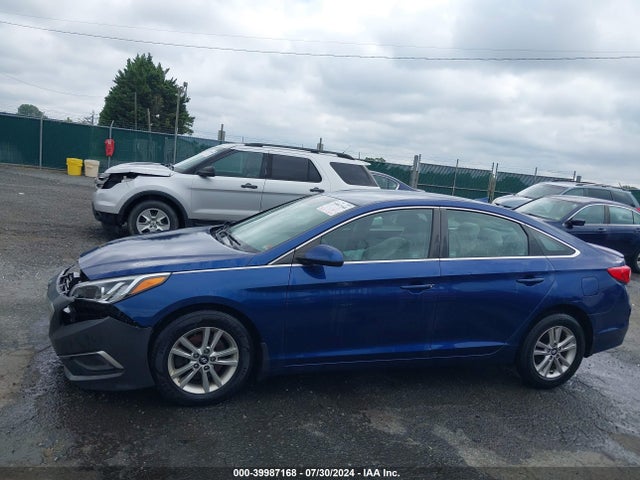 Hyundai SONATA ECO 2017 5NPE24AA9HH528214 Image 15