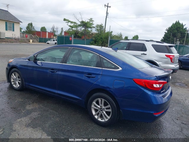 Hyundai SONATA ECO 2017 5NPE24AA9HH528214 Image 3