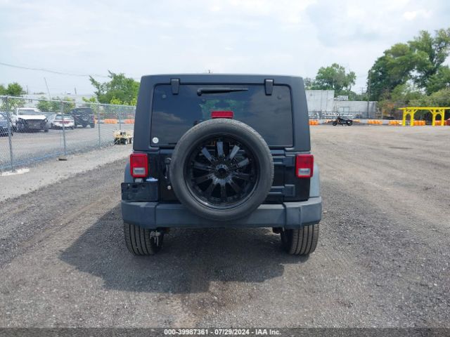 1C4BJWDG3FL642266 Jeep Wrangler Unlimited Sport