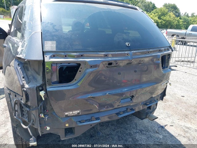 1C4RJEAG3HC813372 Jeep Grand Cherokee Laredo 4x2