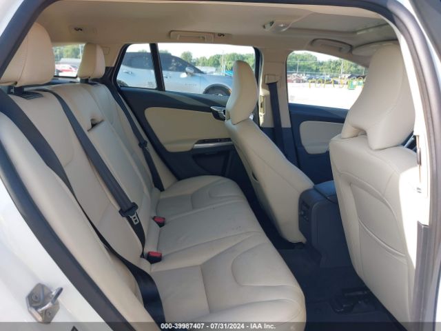 YV140MEK6H1359422 Volvo V60 T5 Premier