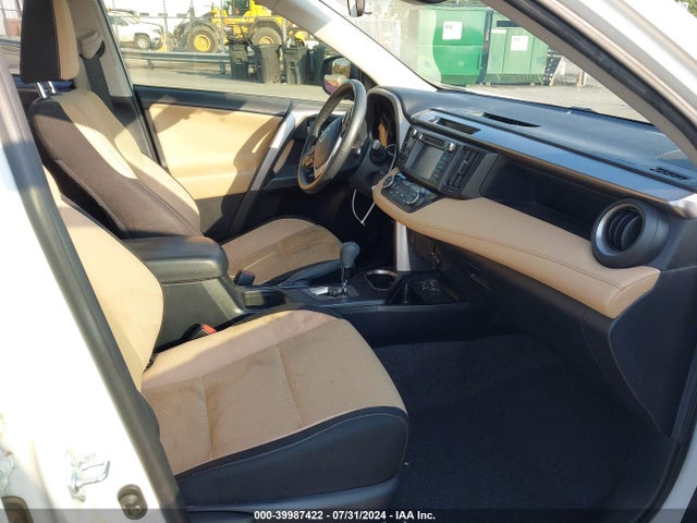 Toyota Rav4 Xle 2018 JTMWFREV2JJ209303 Image 5