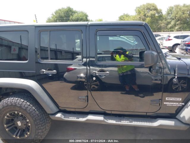 1C4BJWDG4FL546372 Jeep Wrangler Unlimited Sport