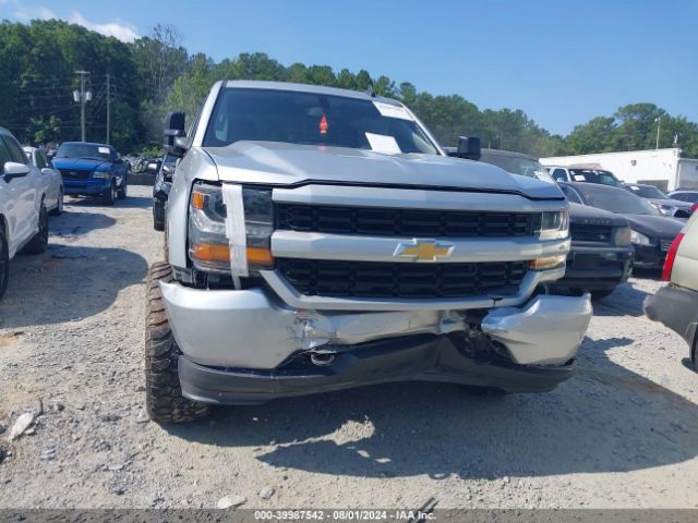 3GCUKPEC2JG293582 Chevrolet Silverado 1500 Custom