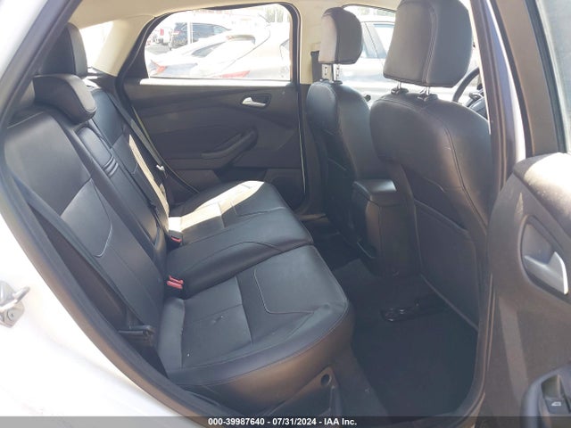 Ford FOCUS SE 2015 1FADP3K2XFL314703 Image 8