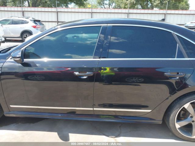 1VWDT7A33HC083862 Volkswagen Passat 1.8t R-line