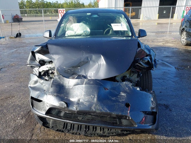 Tesla Model Y Long Range/rwd 2024 7SAYGDEDXRF102568 Image 12