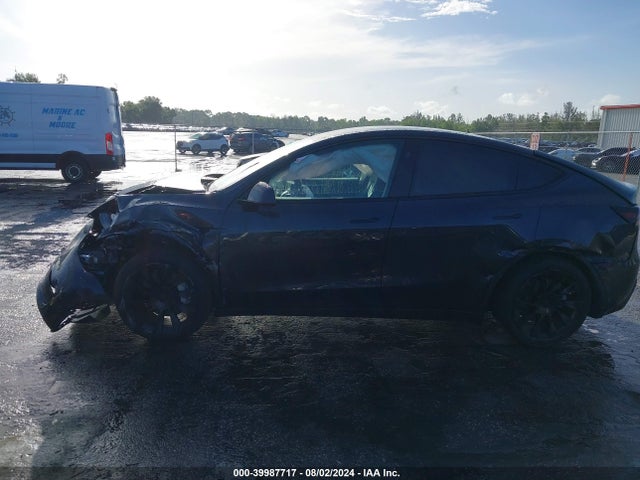 Tesla Model Y Long Range/rwd 2024 7SAYGDEDXRF102568 Image 14