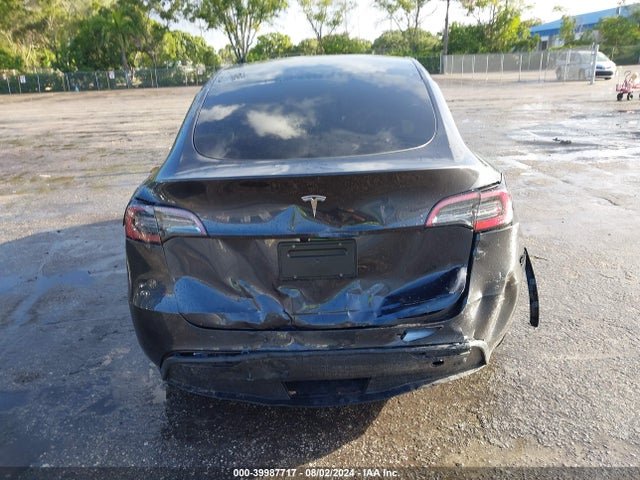 Tesla Model Y Long Range/rwd 2024 7SAYGDEDXRF102568 Image 16