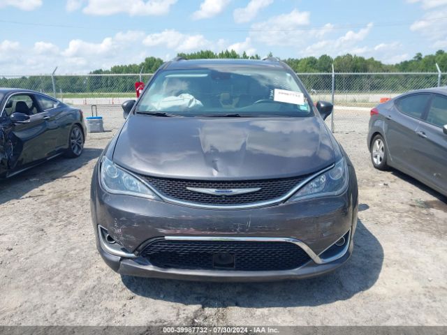 2C4RC1EG7JR333846 Chrysler Pacifica Touring L Plus