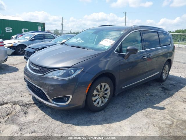 2C4RC1EG7JR333846 Chrysler Pacifica Touring L Plus