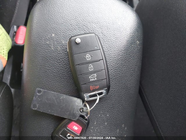 KIA FORTE LX 2017 3KPFK4A75HE074198 Image 11