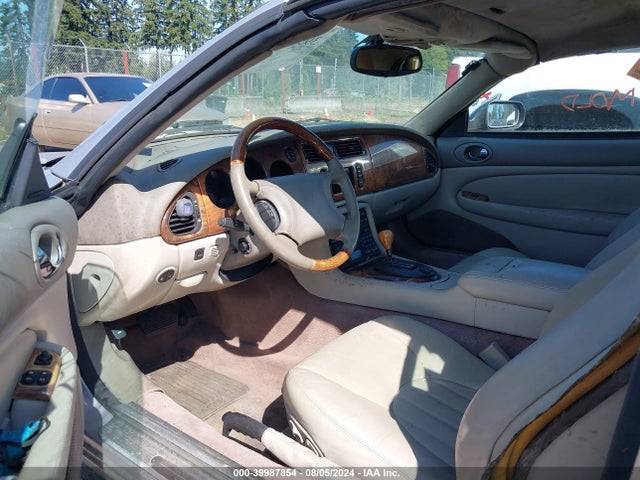 2000 JAGUAR XK8 SAJJA42C7YNA05716 Photo 4