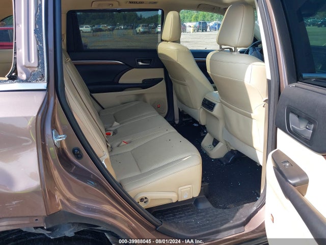 Toyota Highlander Limited Platinum 2017 5TDDZRFH5HS387582 Image 8