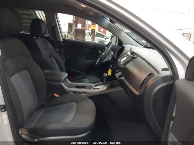 KNDPB3AC3E7570141 KIA Sportage Lx
