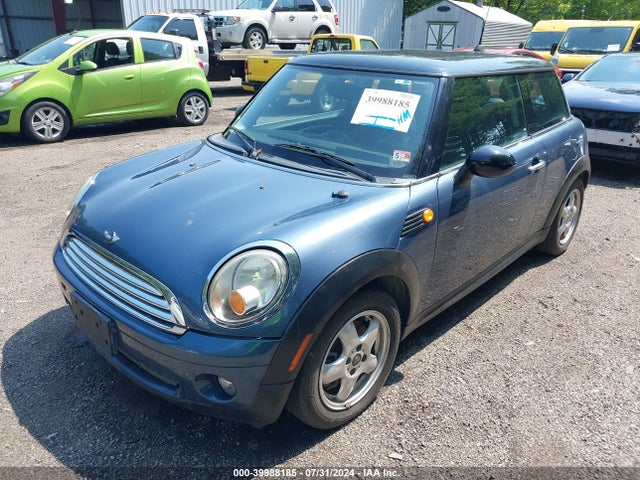 2010 MINI COOPER WMWMF3C50ATU79266 Photo 1