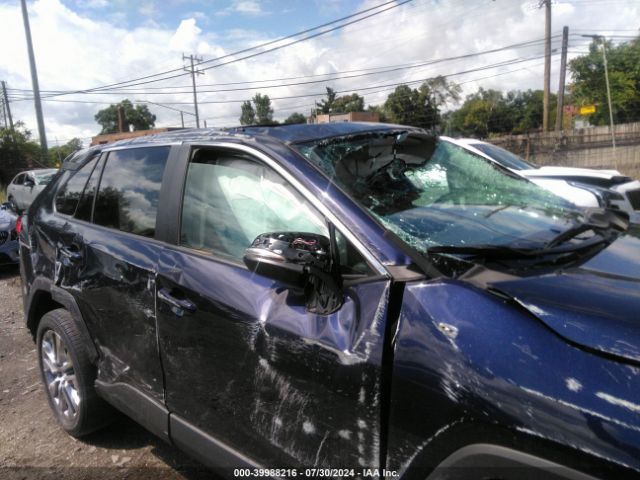 2T3A1RFV3MC145545 Toyota Rav4 Xle Premium