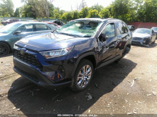2T3A1RFV3MC145545 Toyota Rav4 Xle Premium