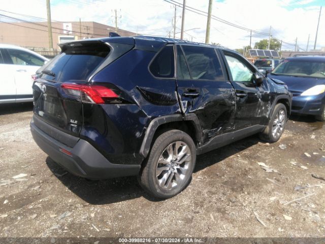 2T3A1RFV3MC145545 Toyota Rav4 Xle Premium