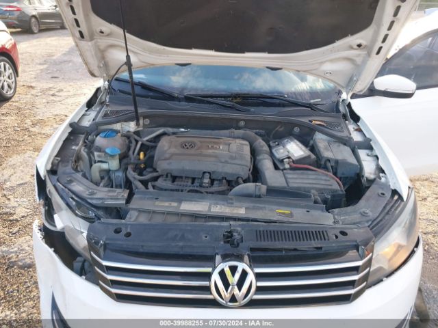 1VWAT7A39FC101958 Volkswagen Passat 1.8t Wolfsburg Edition