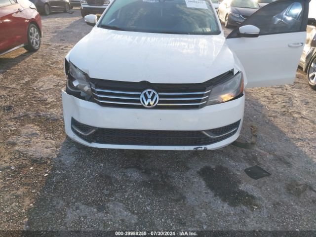 1VWAT7A39FC101958 Volkswagen Passat 1.8t Wolfsburg Edition