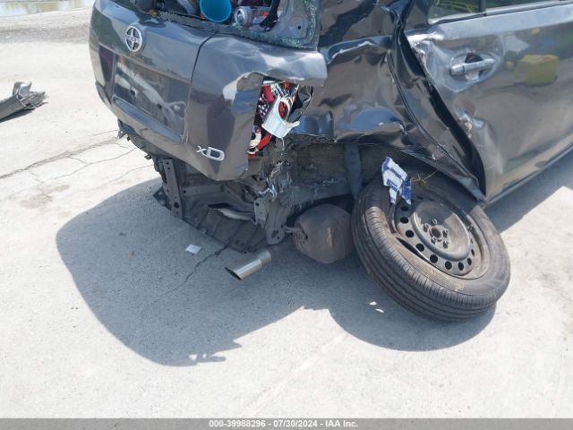 JTKKUPB48E1045249 Scion XD