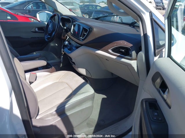 2C4RC1BG7KR655280 Chrysler Pacifica Touring L