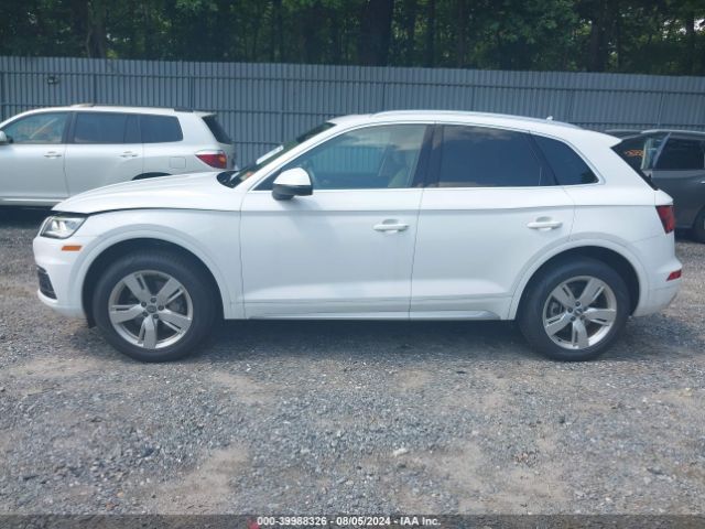 WA1BNAFY9J2059500 Audi Q5 2.0t Premium/2.0t Tech Premium