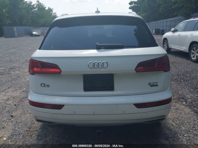 WA1BNAFY9J2059500 Audi Q5 2.0t Premium/2.0t Tech Premium
