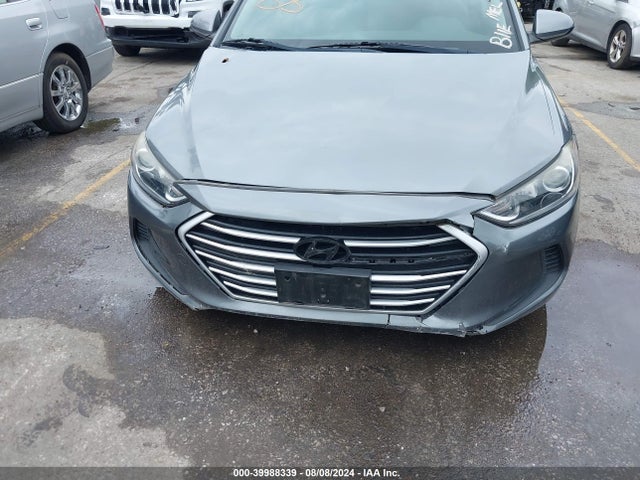 KMHD74LFXHU078905 Hyundai ELANTRA SE
