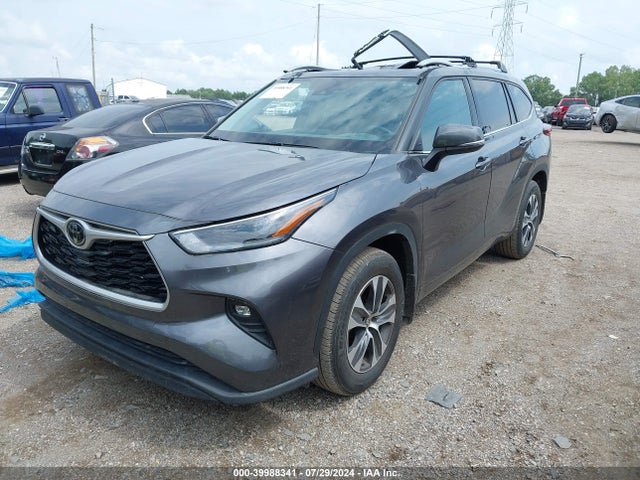 Toyota Highlander Xle 2021 5TDGZRBH1MS080603 Image 2