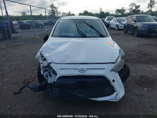 Scion IA 2016 3MYDLBZV6GY132703 Image 12