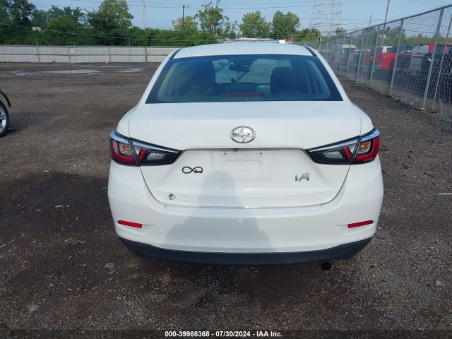 Scion IA 2016 3MYDLBZV6GY132703 Image 16