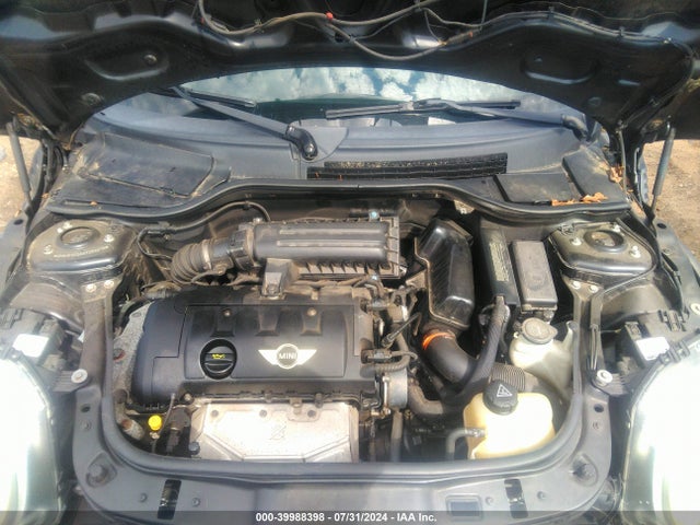 2010 MINI COOPER WMWMF3C50ATZ62319 Photo 9