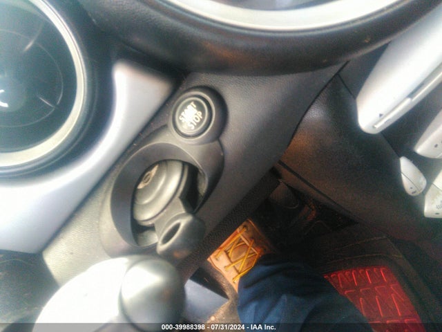 2010 MINI COOPER WMWMF3C50ATZ62319 Photo 10