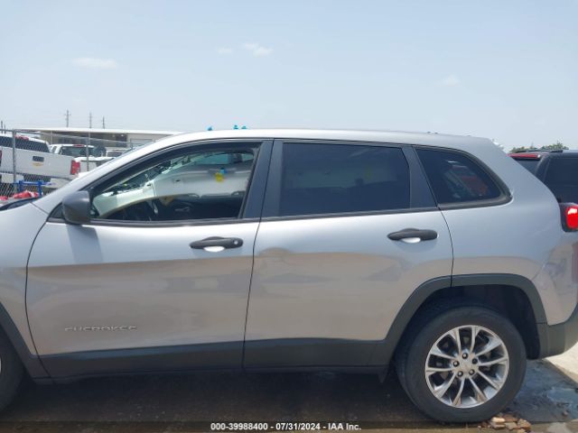 1C4PJLAB0GW312386 Jeep Cherokee Sport