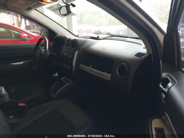 1C4NJDEB5ED735061 Jeep Compass Latitude