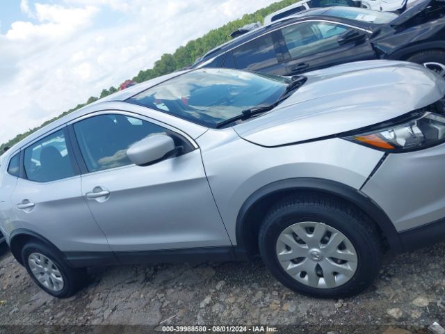 JN1BJ1CP3JW155471 Nissan Rogue Sport S