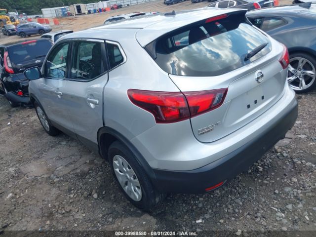 JN1BJ1CP3JW155471 Nissan Rogue Sport S