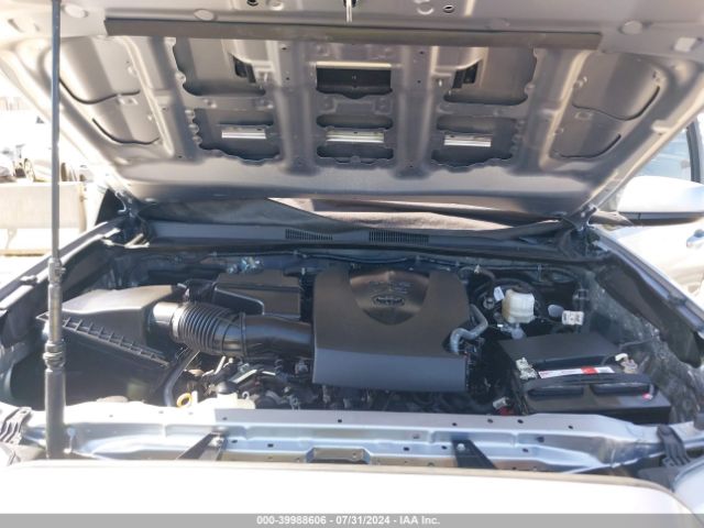 3TMAZ5CNXLM137933 Toyota Tacoma Sr5 V6