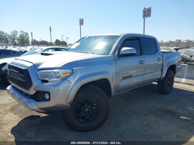 3TMAZ5CNXLM137933 Toyota Tacoma Sr5 V6
