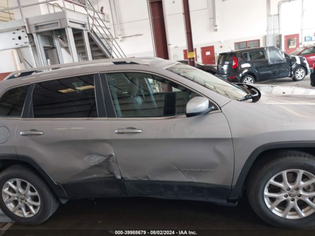 1C4PJMCB7JD564710 Jeep Cherokee Latitude 4x4