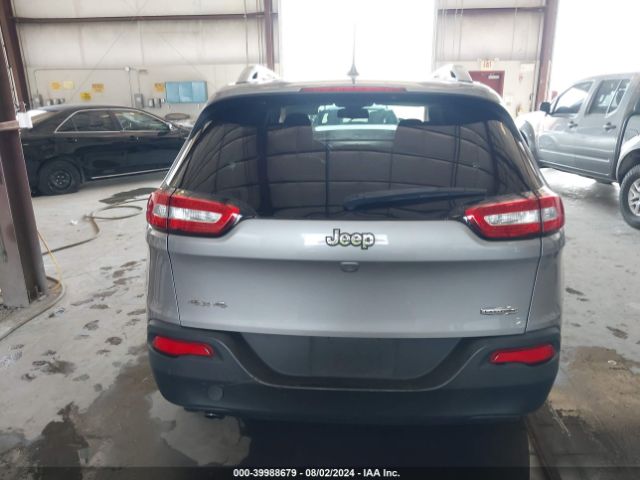 1C4PJMCB7JD564710 Jeep Cherokee Latitude 4x4