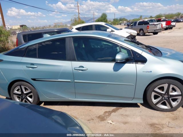 JTDKARFU6H3539074 Toyota Prius Four Touring