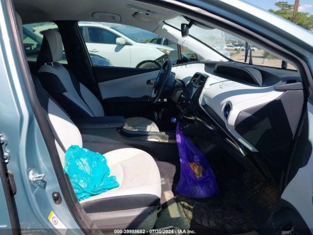 JTDKARFU6H3539074 Toyota Prius Four Touring