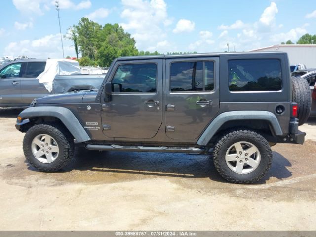 1C4BJWDG7GL337256 Jeep Wrangler Unlimited Sport